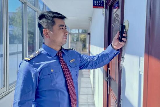 铁路人谢康助力湘超夺冠：球场与轨道上的双线拼搏-三星领航机械有限公司(图5)