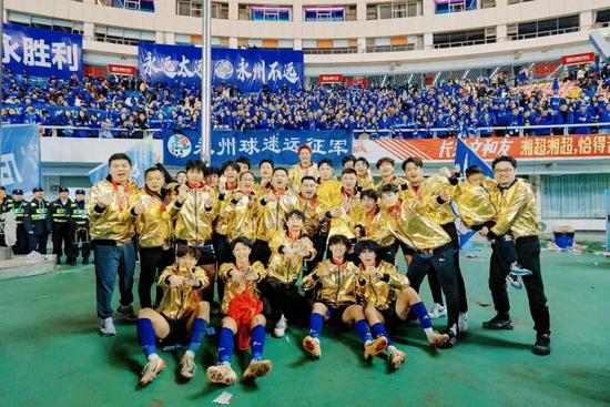 铁路人谢康助力湘超夺冠：球场与轨道上的双线拼搏-三星领航机械有限公司(图12)