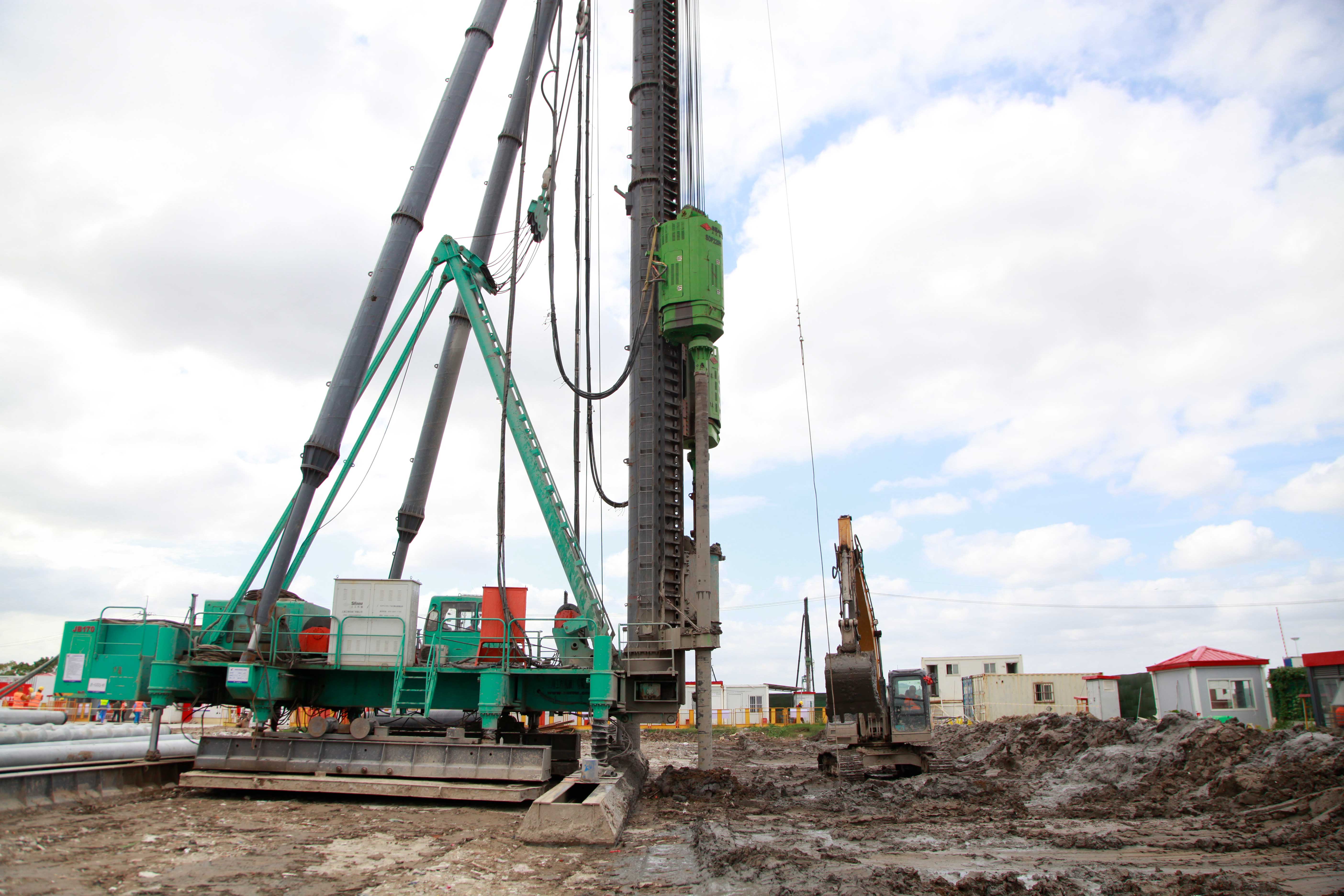 上海浦东机场四期扩建能源中心绿色植桩施工新突破-三星领航机械有限公司(图3)