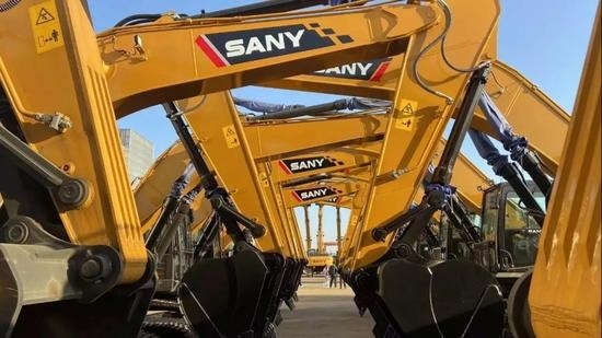 2024年2月挖掘机销量大幅下滑 国内外市场均呈下降趋势-磐岳机械有限公司(图1)