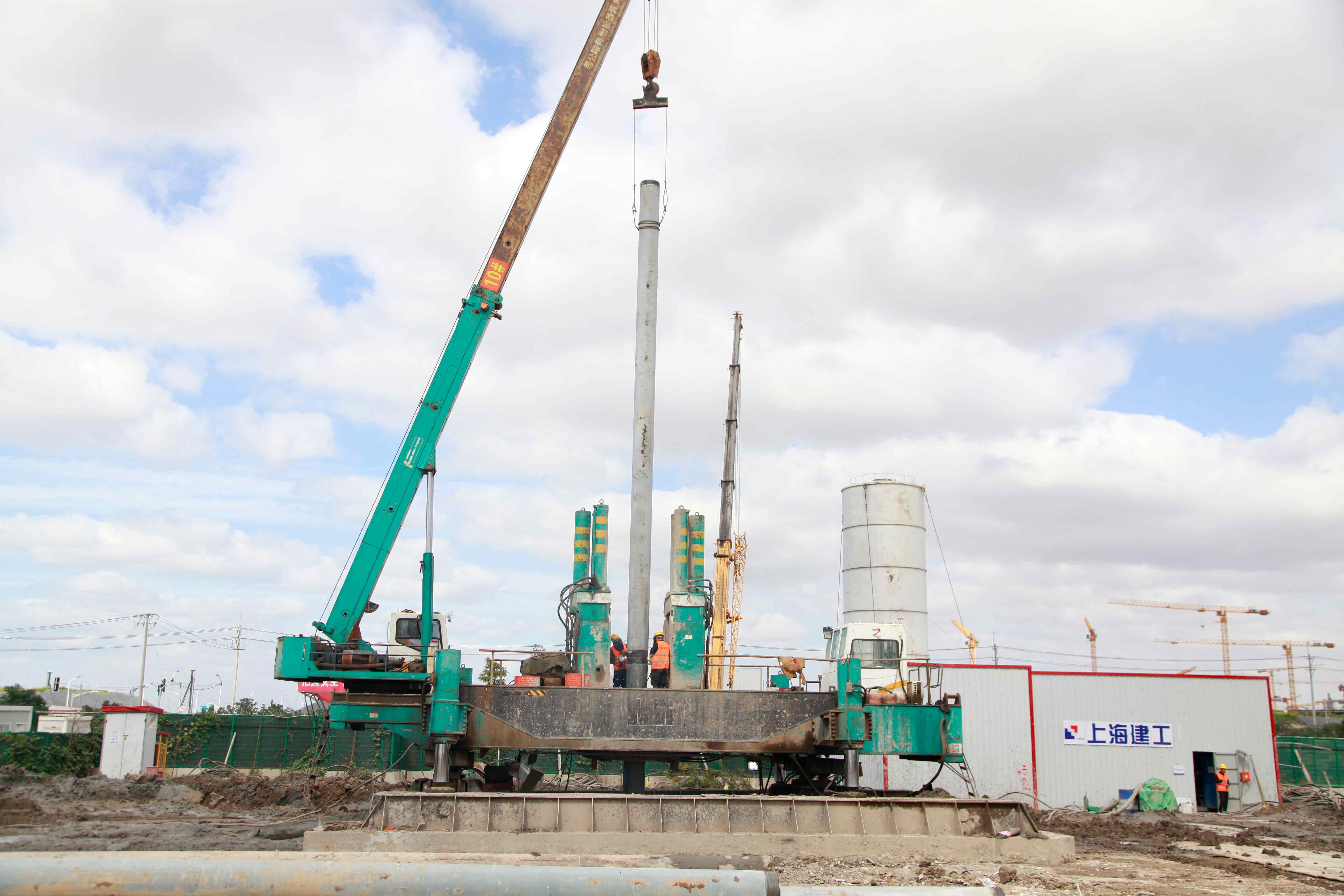 上海浦东机场四期扩建工程能源中心桩基施工技术突破-磐岳机械有限公司(图5) 上海浦东机场四期扩建工程能源中心桩基施工技术突破-磐岳机械有限公司(图5)