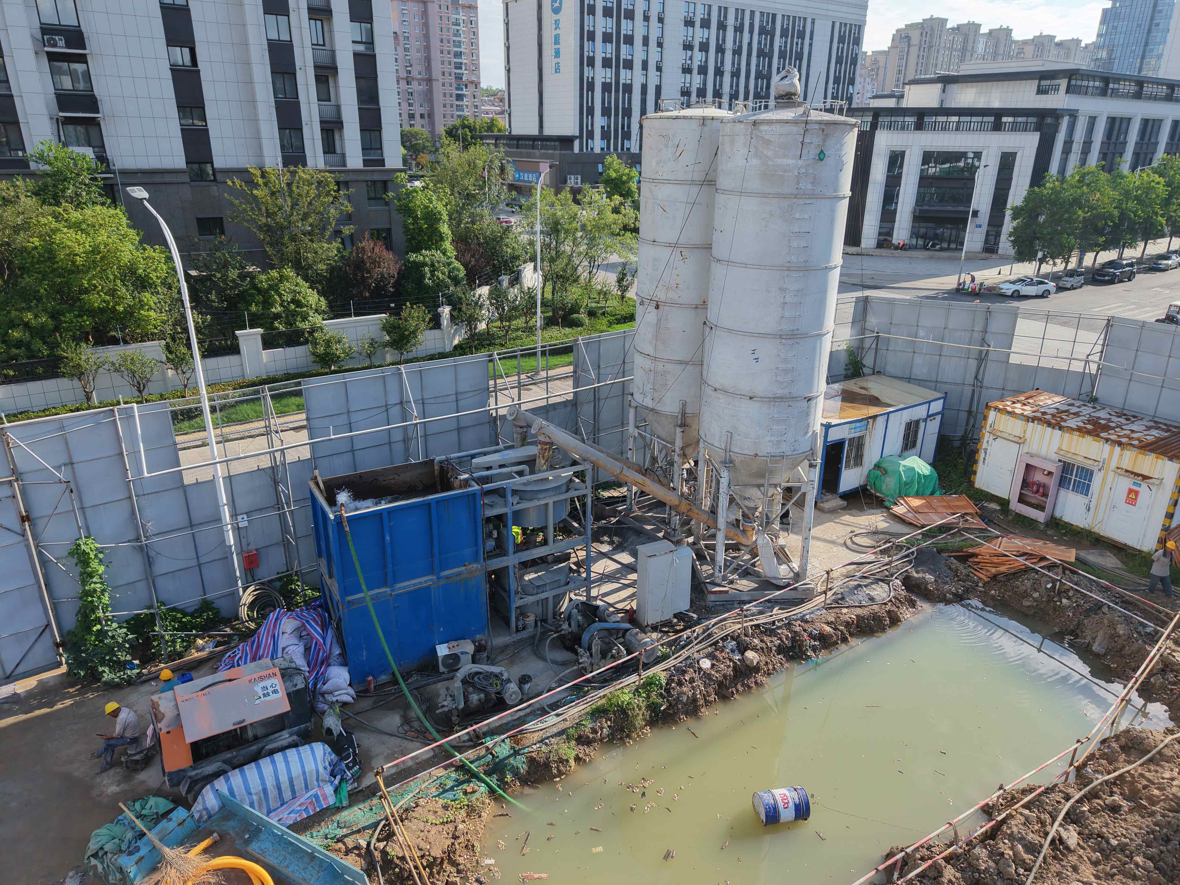 TRD工法机破解复杂地质施工难题,高效完成水泥土止水墙工程-磐岳机械有限公司(图6) TRD工法机破解复杂地质施工难题,高效完成水泥土止水墙工程-磐岳机械有限公司(图6)