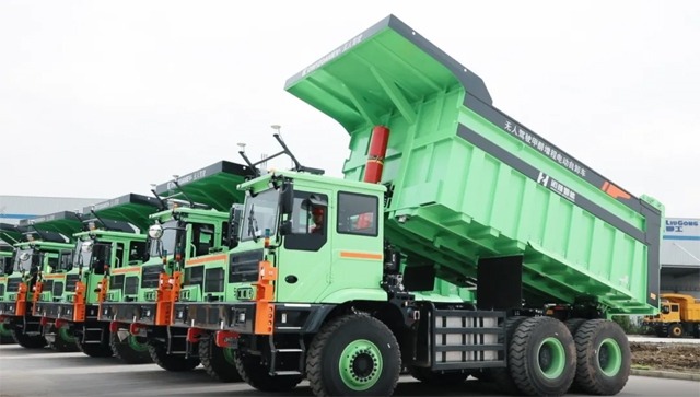 发车!柳工无人驾驶甲醇增程电动自卸车出征西北矿区(图1) 发车!柳工无人驾驶甲醇增程电动自卸车出征西北矿区(图1)