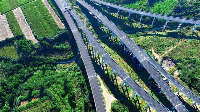 全国首条零碳智慧高速济青中线济潍段通车，引领山东绿色低碳转型-磐岳机械有限公司(图1)