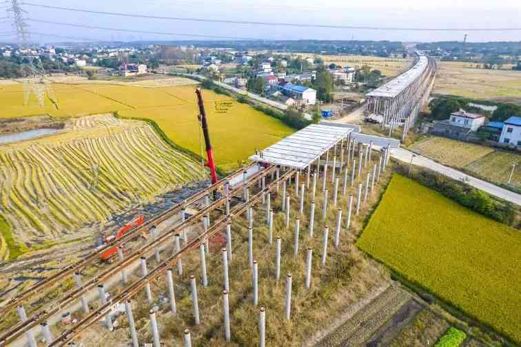 高速公路工业化智能建造技术实现智造升级-磐岳机械有限公司(图2)